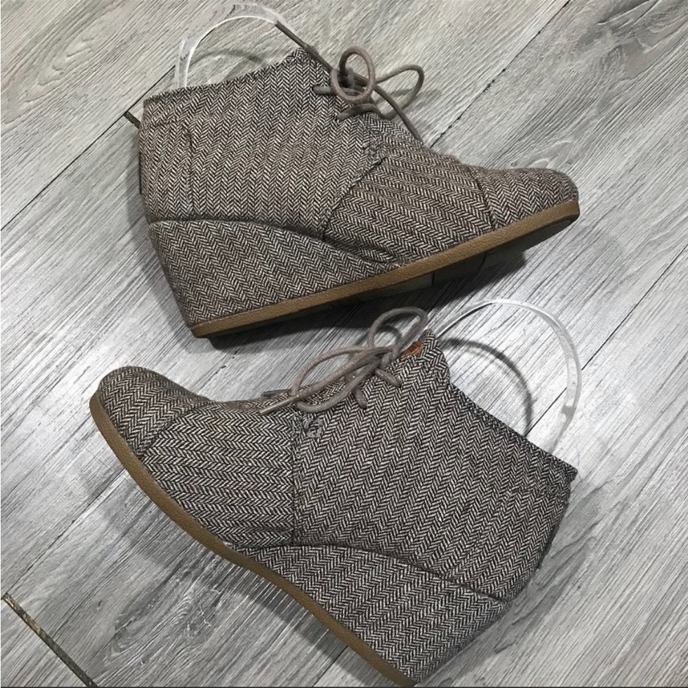 Toms Brown Tweed Wedge Heel Ankle Boots Size 6.5